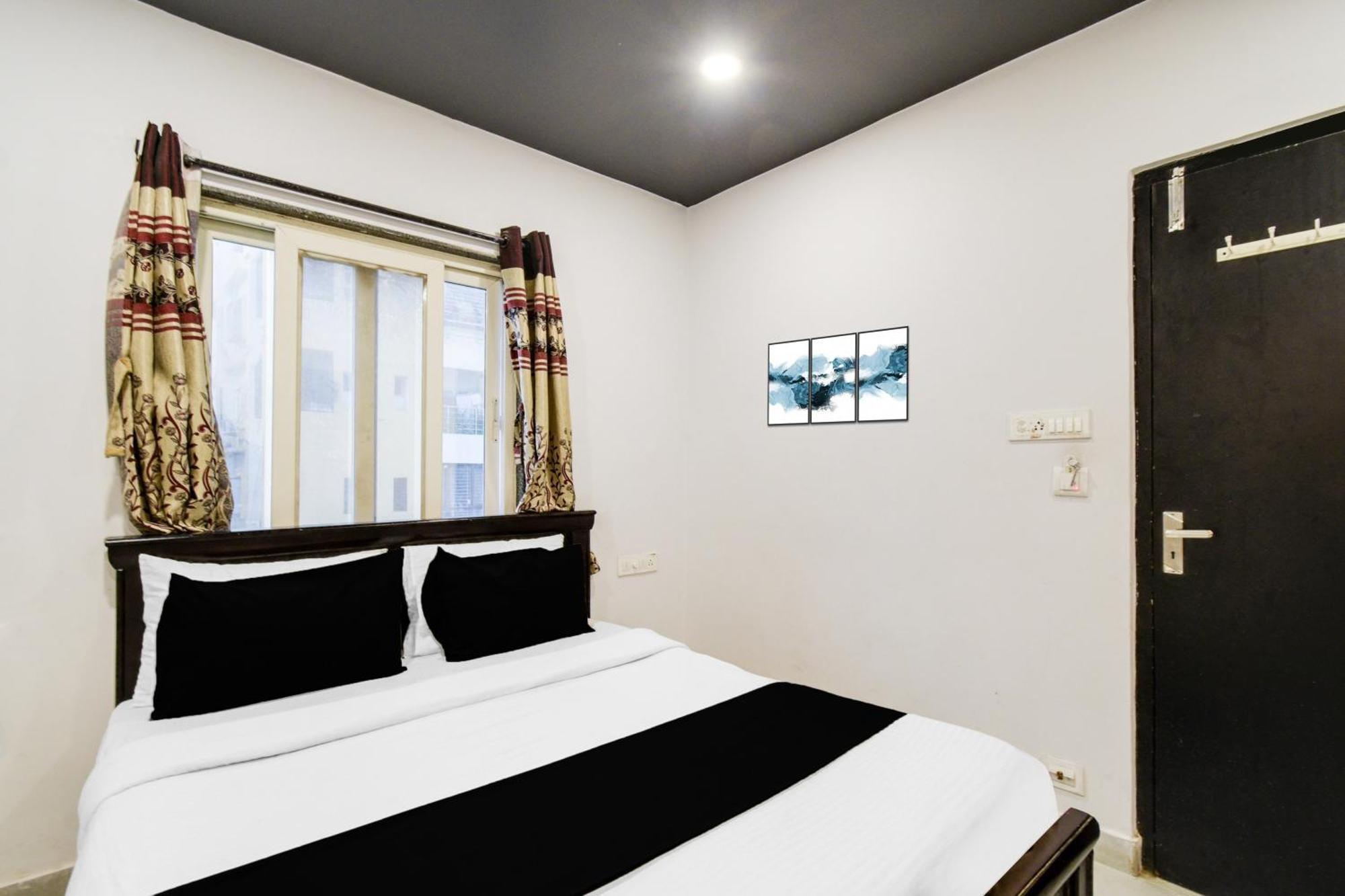Готель Super Townhouse Alwal Road Trimulgherry Екстер'єр фото
